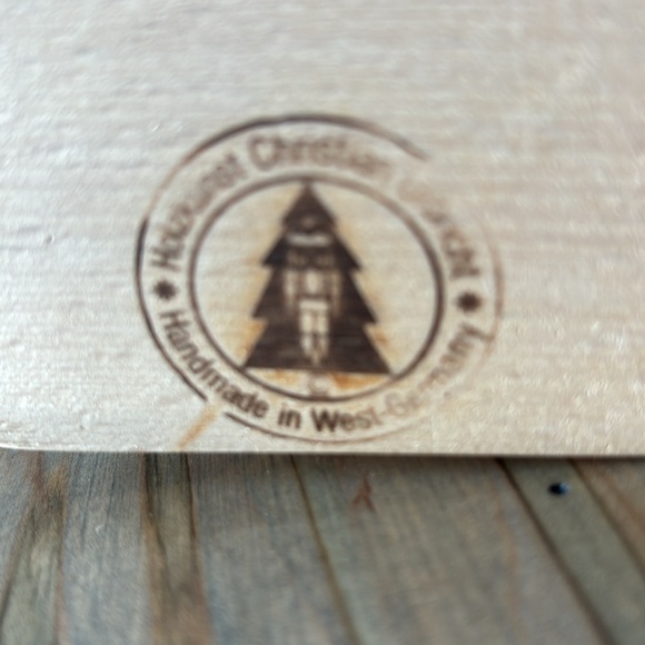 Aviator Nutcracker - Picture 10 of 10